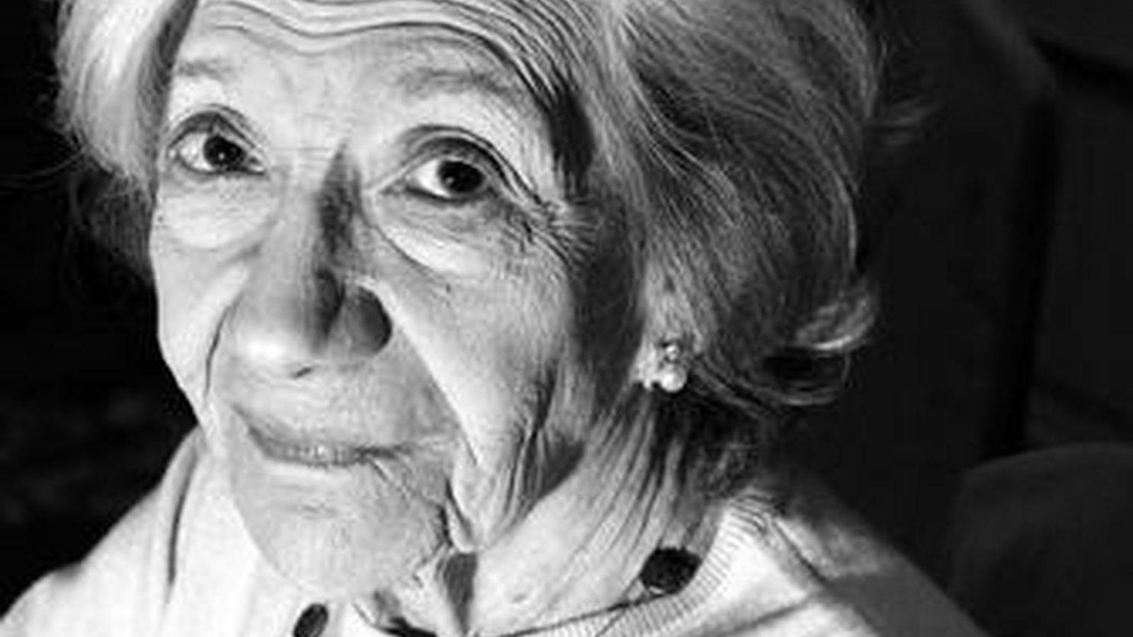 En la imagen, la escritora y académica Ana María Matute.