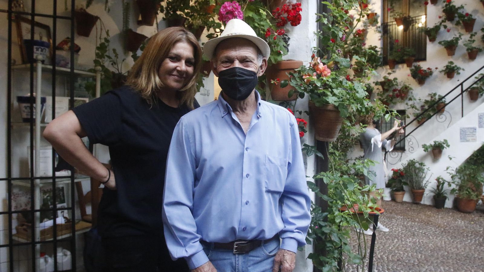 Rosa Collado y Juan Collado en Martín de Roa, 7.