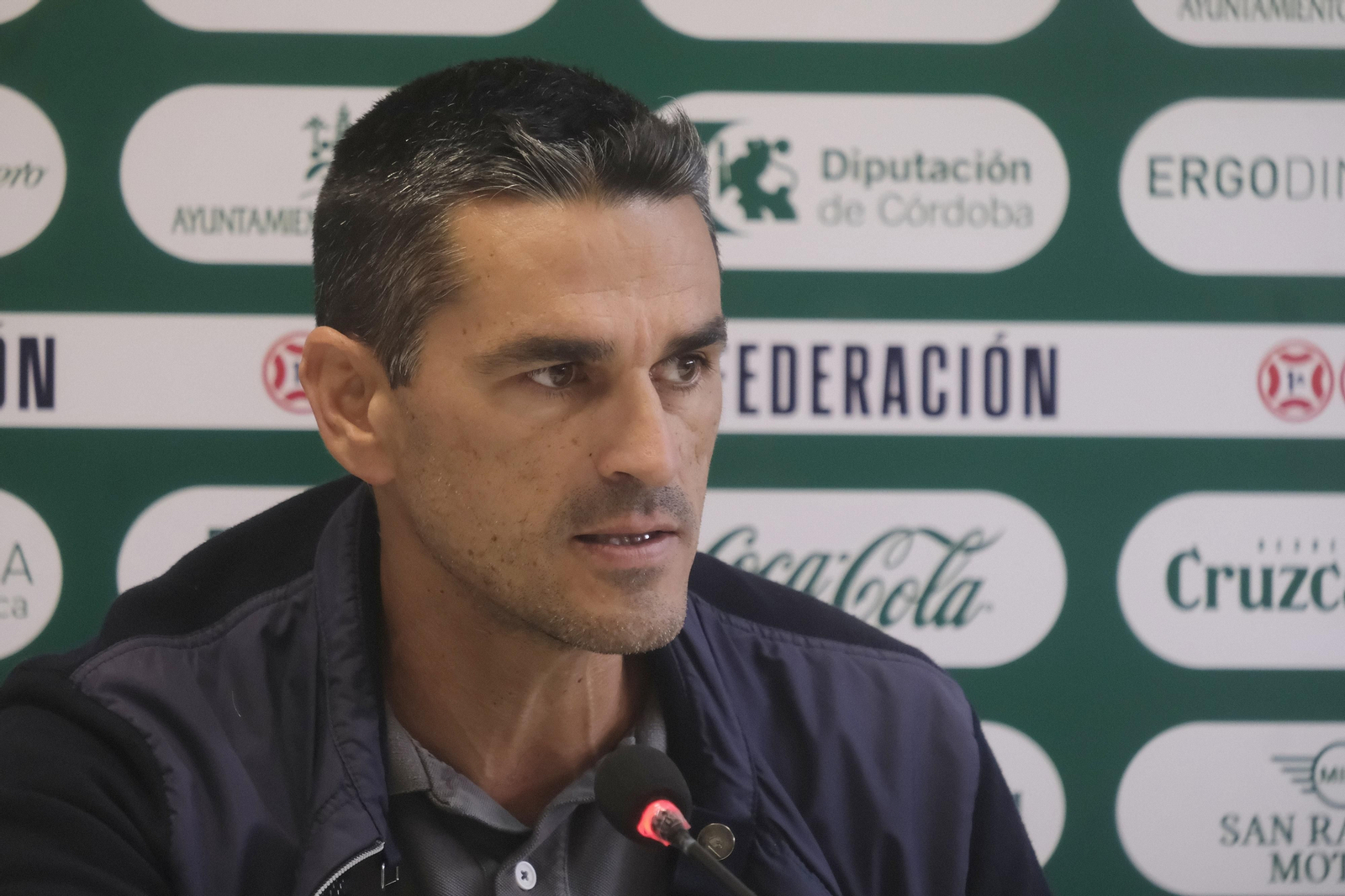 La presentación de Manuel Mosquera como técnico del Córdoba CF, en imágenes