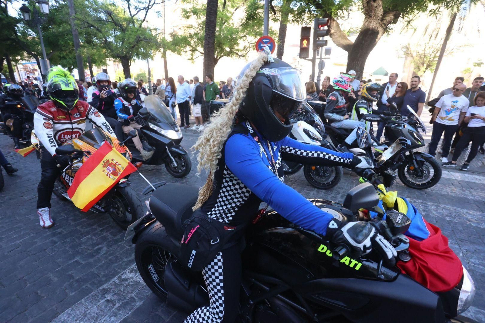 Jerez disfruta ya del ambiente del Gran Premio de MotoGP con la Gran Caravana Motera