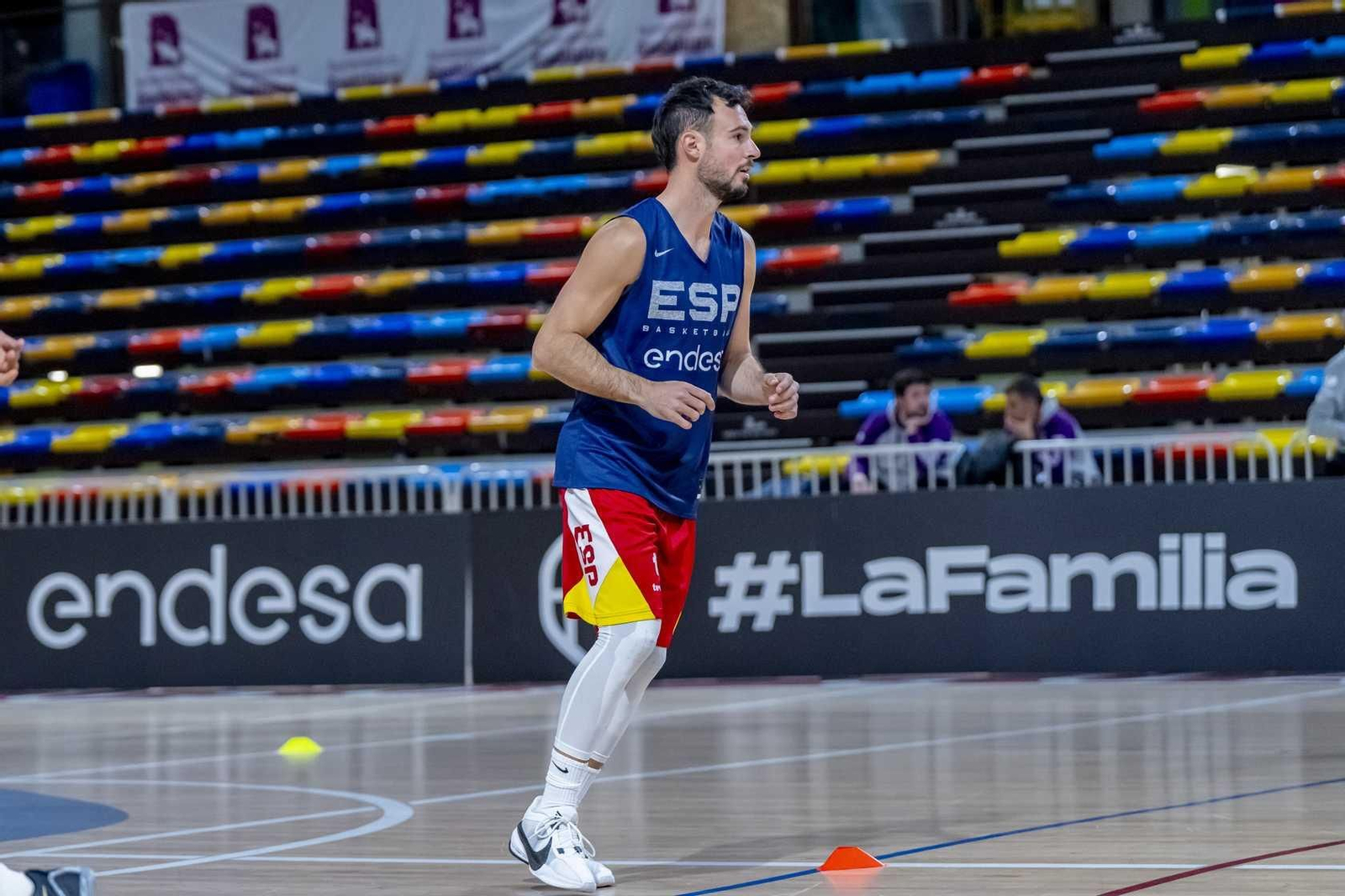 Alberto Díaz, Francis Alonso y Paco Aurioles, en la primera España de Chus Mateo