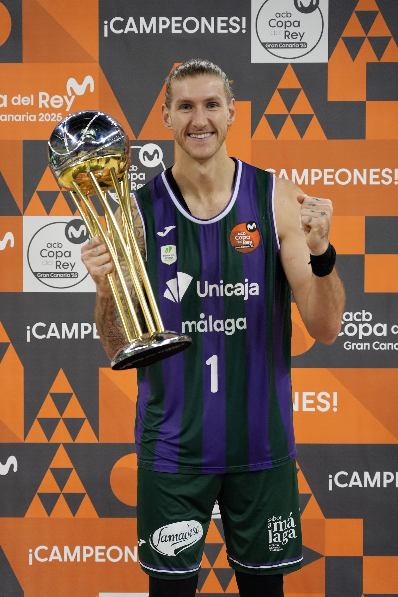 La sesión de fotos oficial del Unicaja campeón