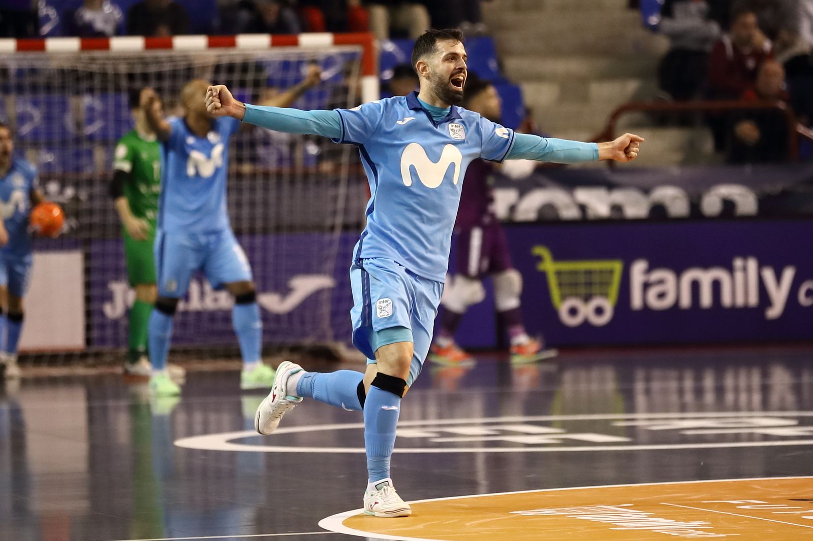 El BeSoccer UMA Antequera - Movistar Inter de la Supercopa, en fotos