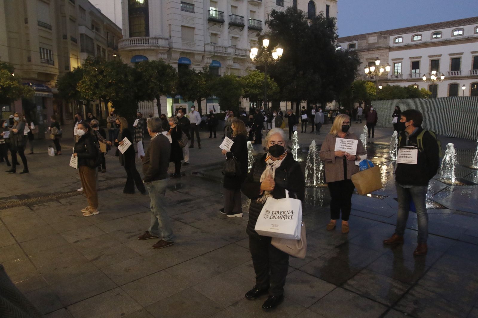 La manifestación de los comerciantes del Centro de Córdoba en fotografías