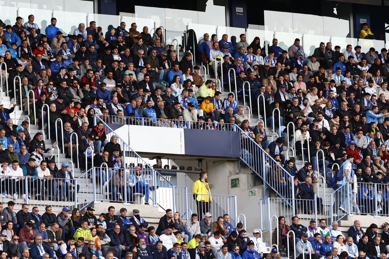 Búscate en La Rosaleda durante el Málaga CF-Racing de Ferrol