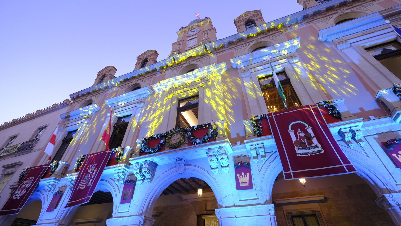 Fotogalería de la Cabalgata de Reyes Magos en Almería