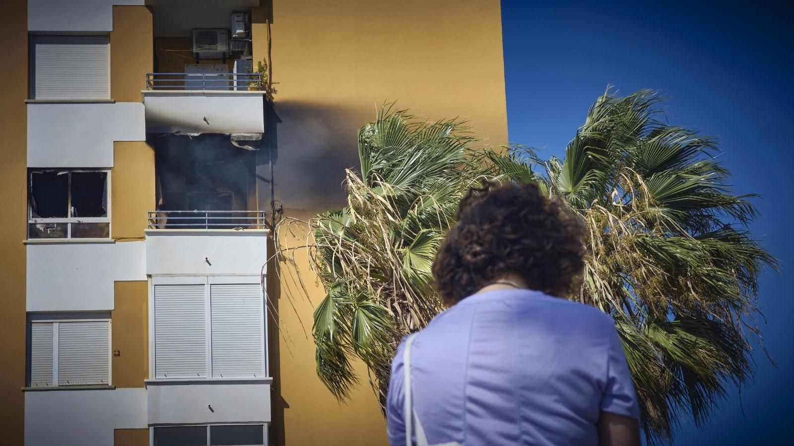 Incendio en una vivienda de la Barriada de la Paz