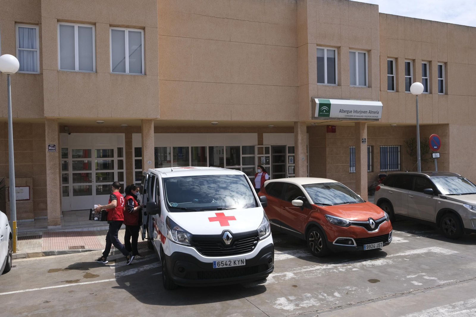 Fotogalería nuevo uso albergue Inturjoven, centro de confinamiento  COVID-19.