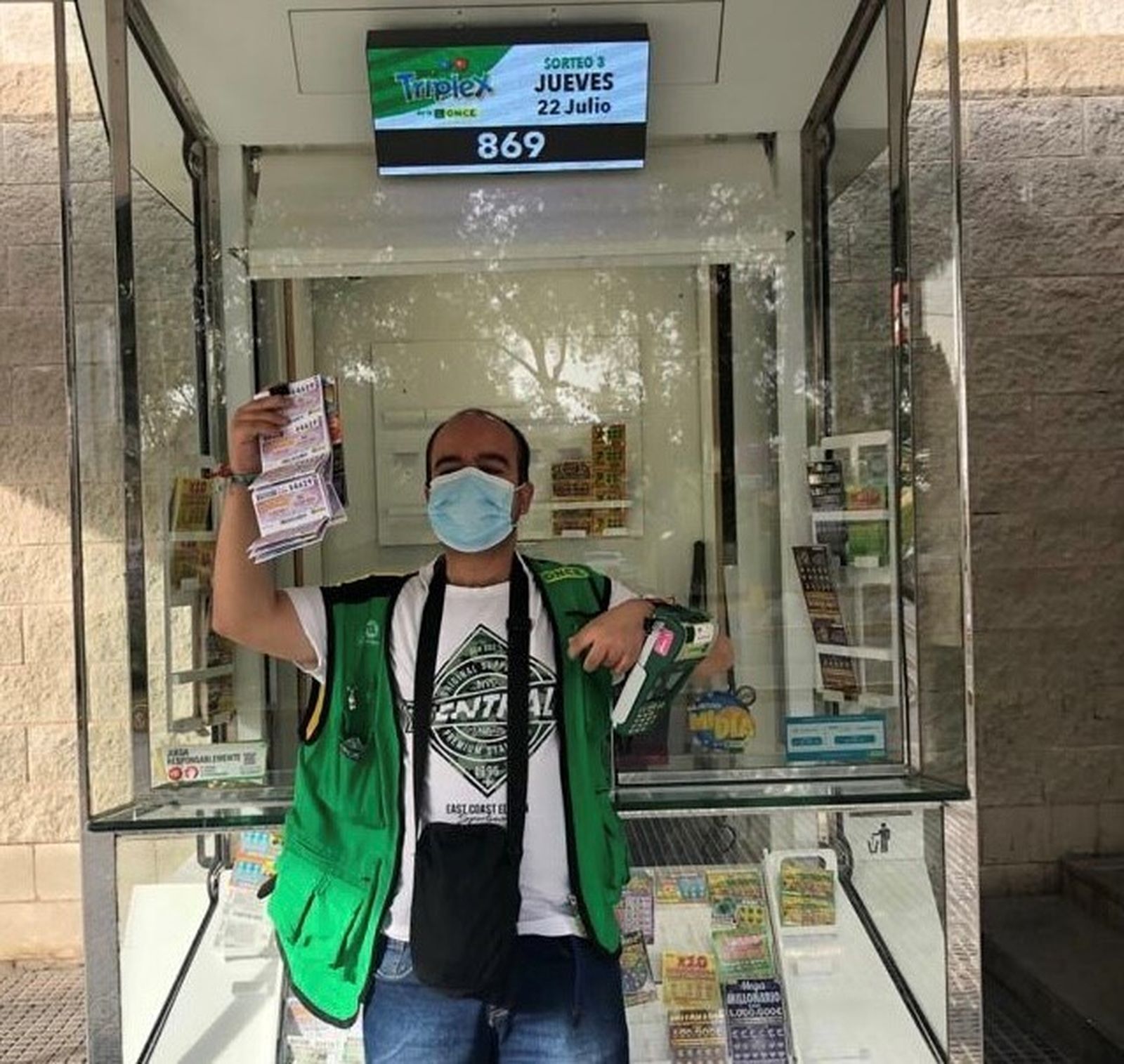 EL vendedor Antonio Blanco.