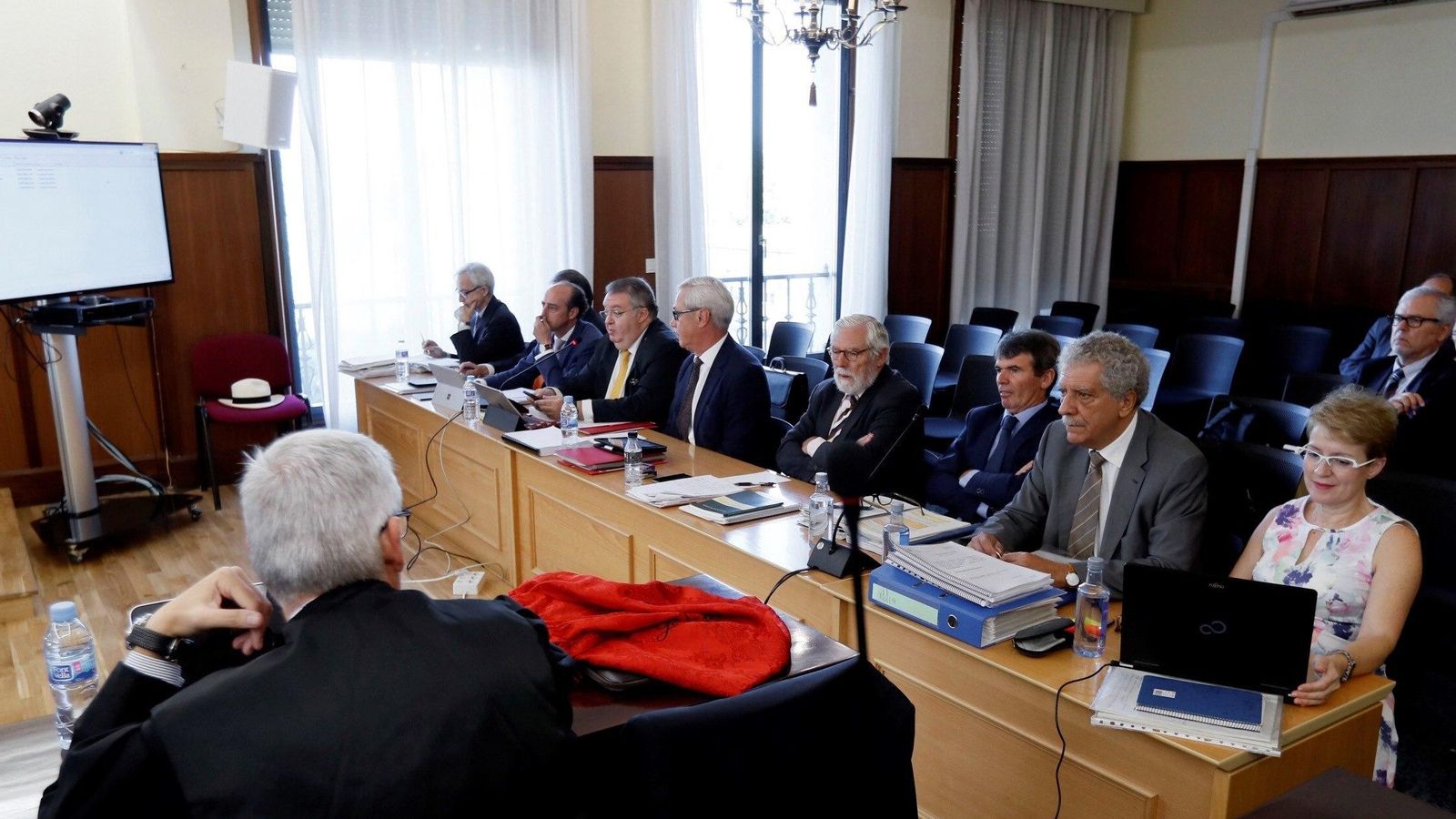 Los nueve peritos que comparecen en el juicio de los ERE.