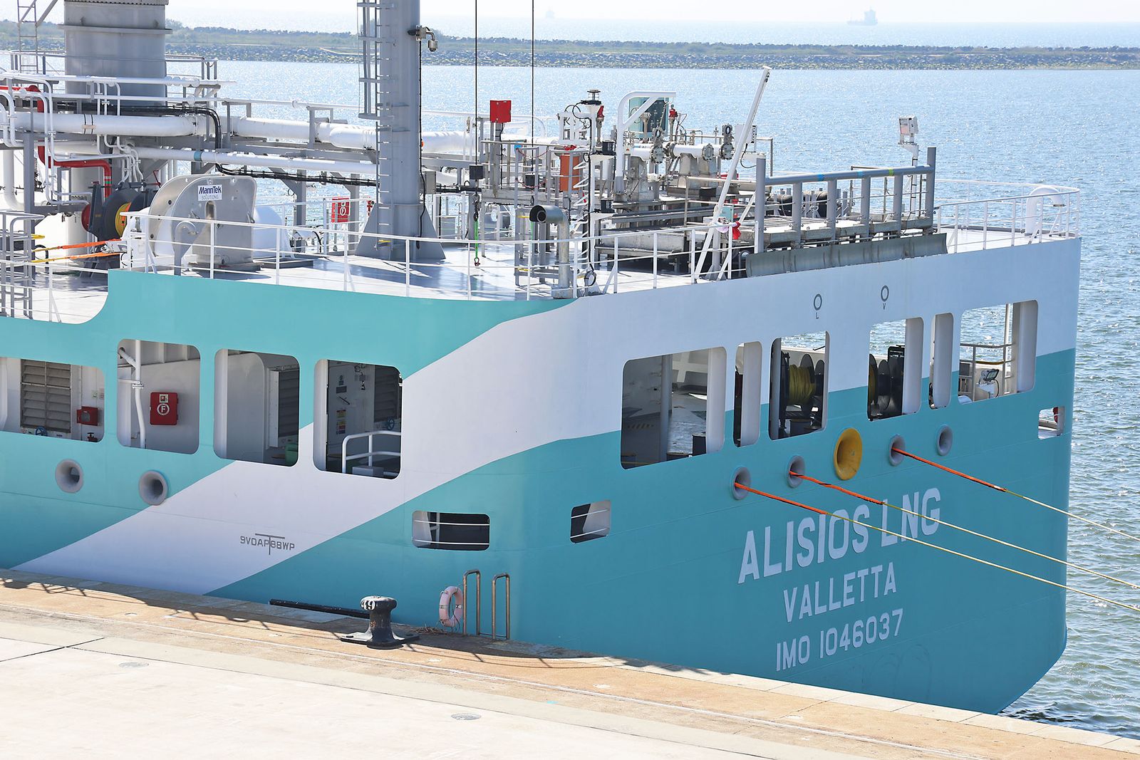 Las fotografías de la presentación del barco de bunkering de GNL y BioGNL 'Alisios LNG', de la filial de Enagás