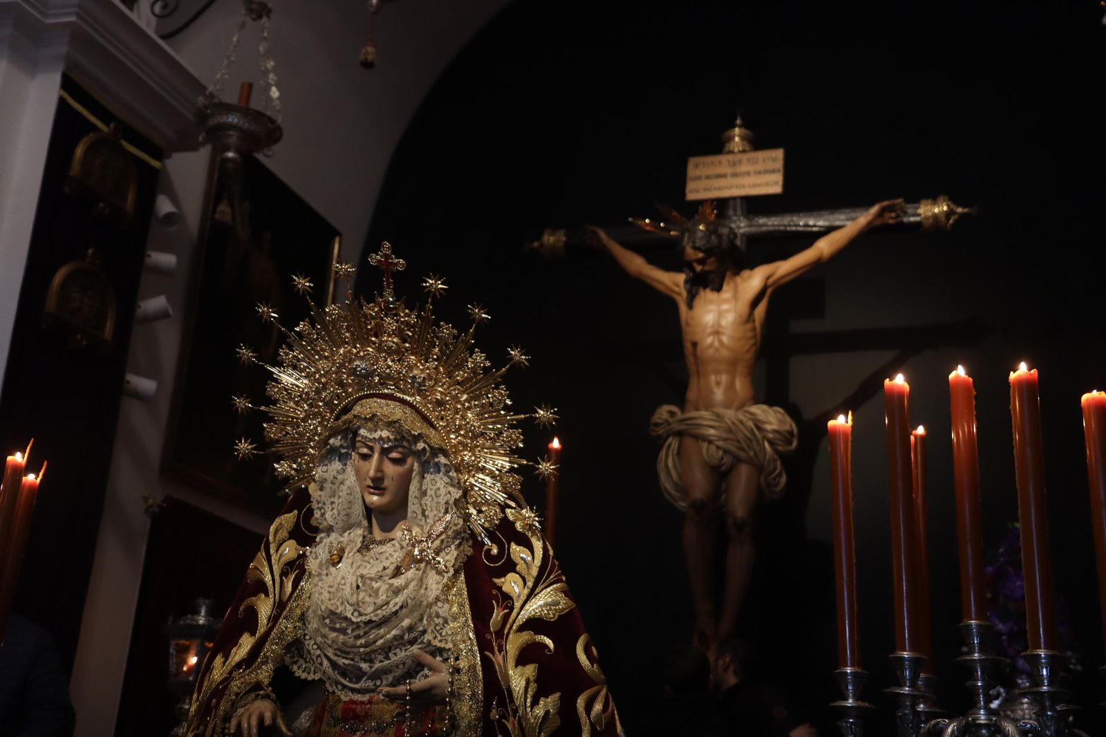 Besapiés al Cristo de las Aguas y besamanos a Ntra. Madre y Señora del Mayor Dolor