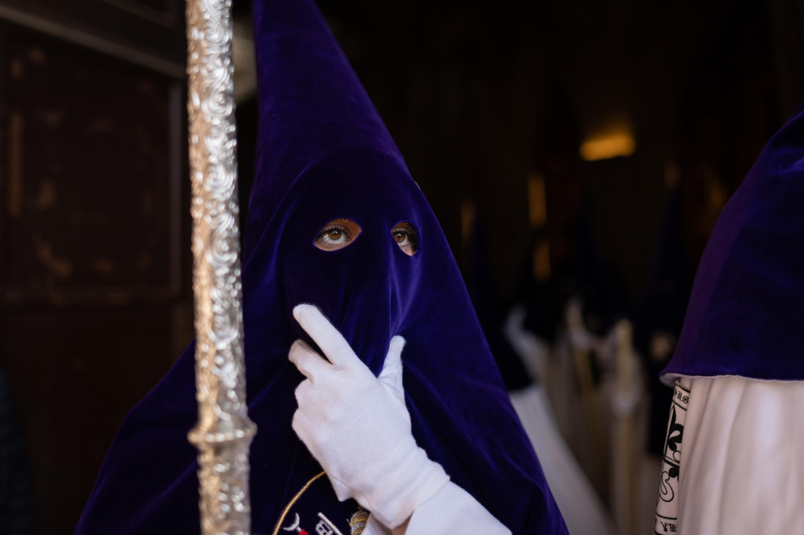 Así vivió granada la salida de la Hermandad del Rosario 2025