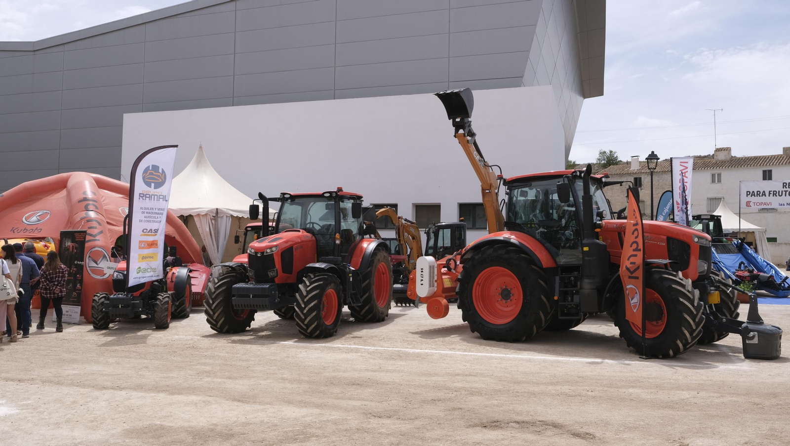 Imágenes de la Terracultura Chirivel 2023, feria de agricultura y maquinaria