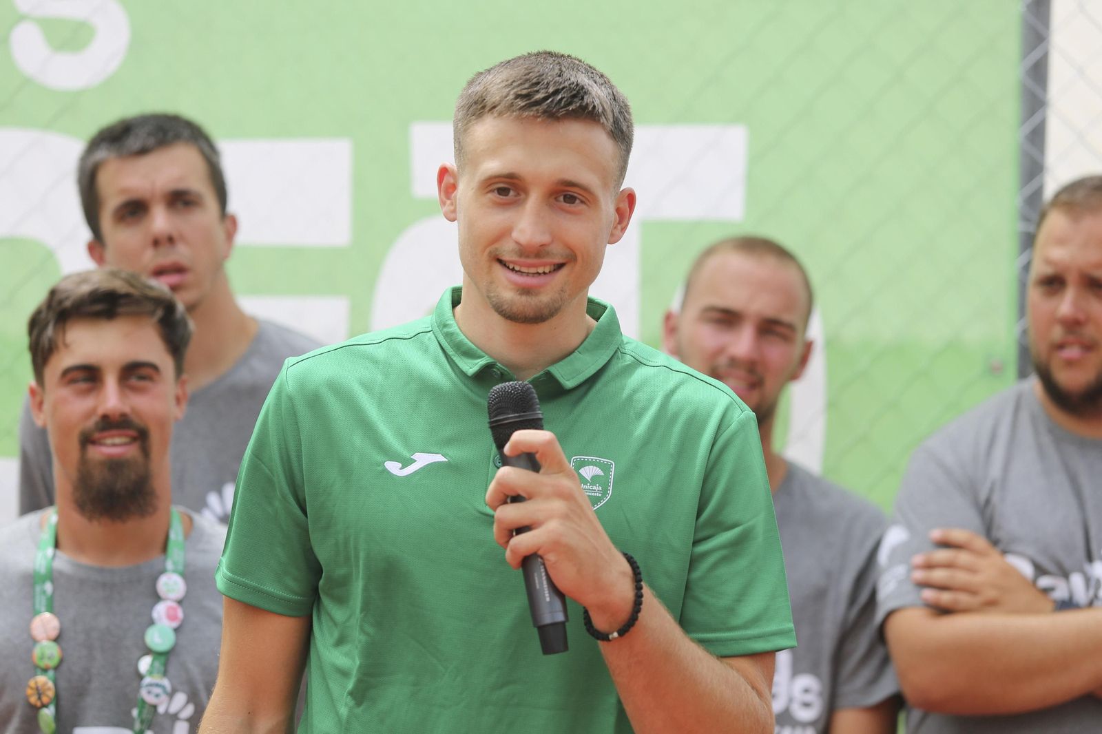 Las fotos de la presentación de Aleksa Avramovic