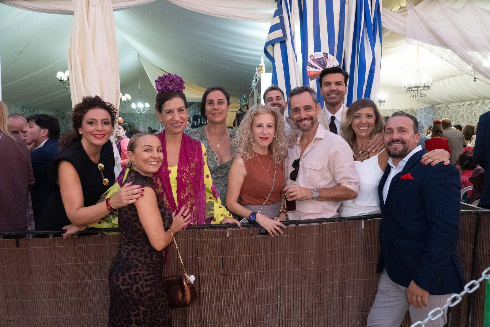 Imágenes del ambiente del ambiente de la tarde del domingo en la Feria de Otoño y del Caballo 2025 de Huelva