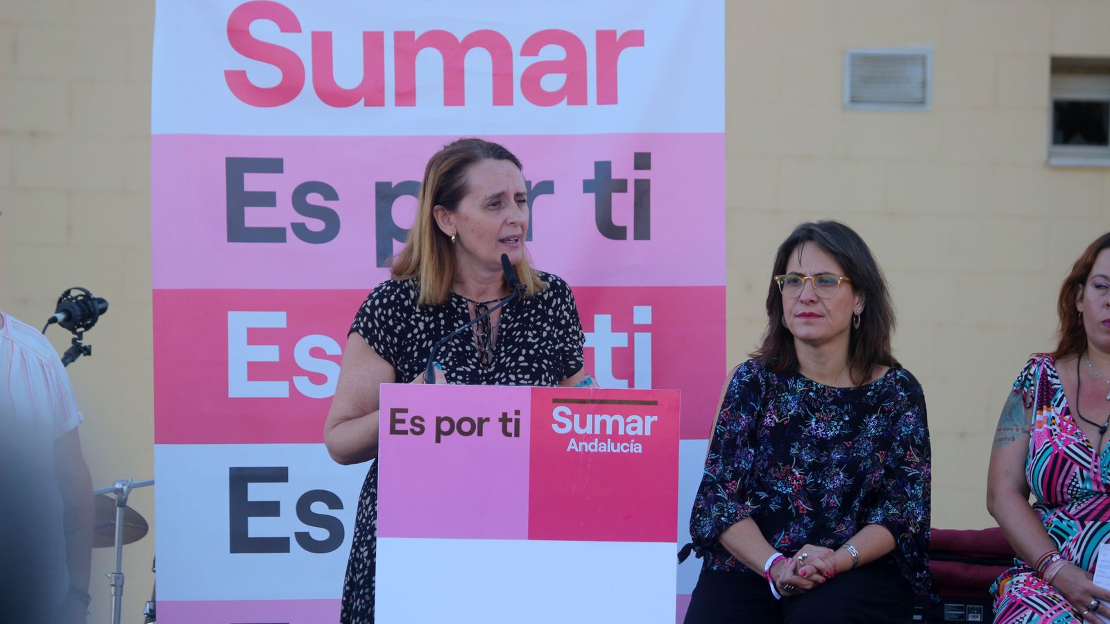 Aurora Salvador, alcaldesa de Puerto Real, abrió el acto de la Plaza Alberti