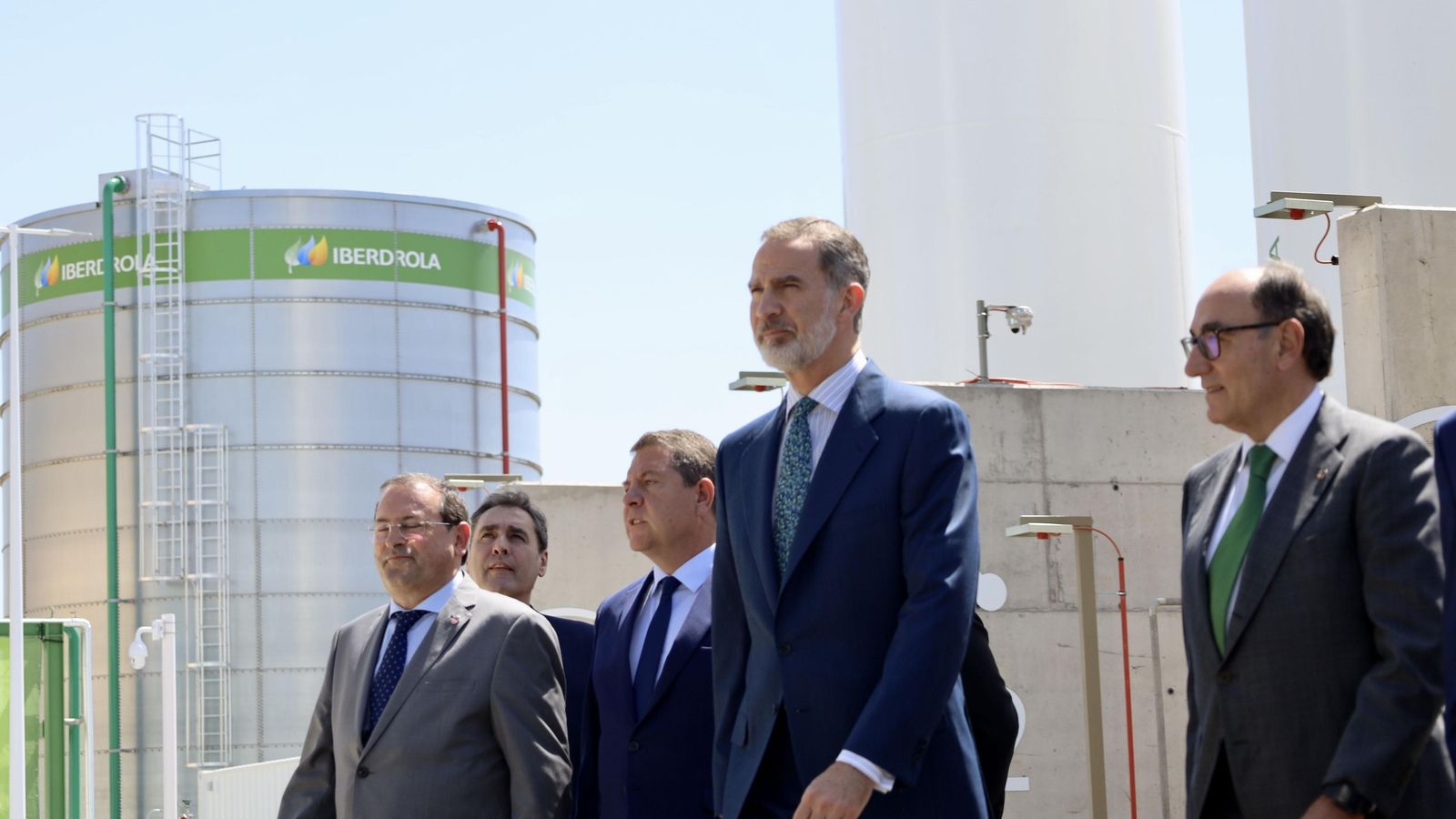La planta de Puertollano es la primera industrial en la que se utiliza el hidrógeno verde a esa escala. La planta de Puertollano es la primera industrial en la que se utiliza el hidrógeno verde a esa escala.