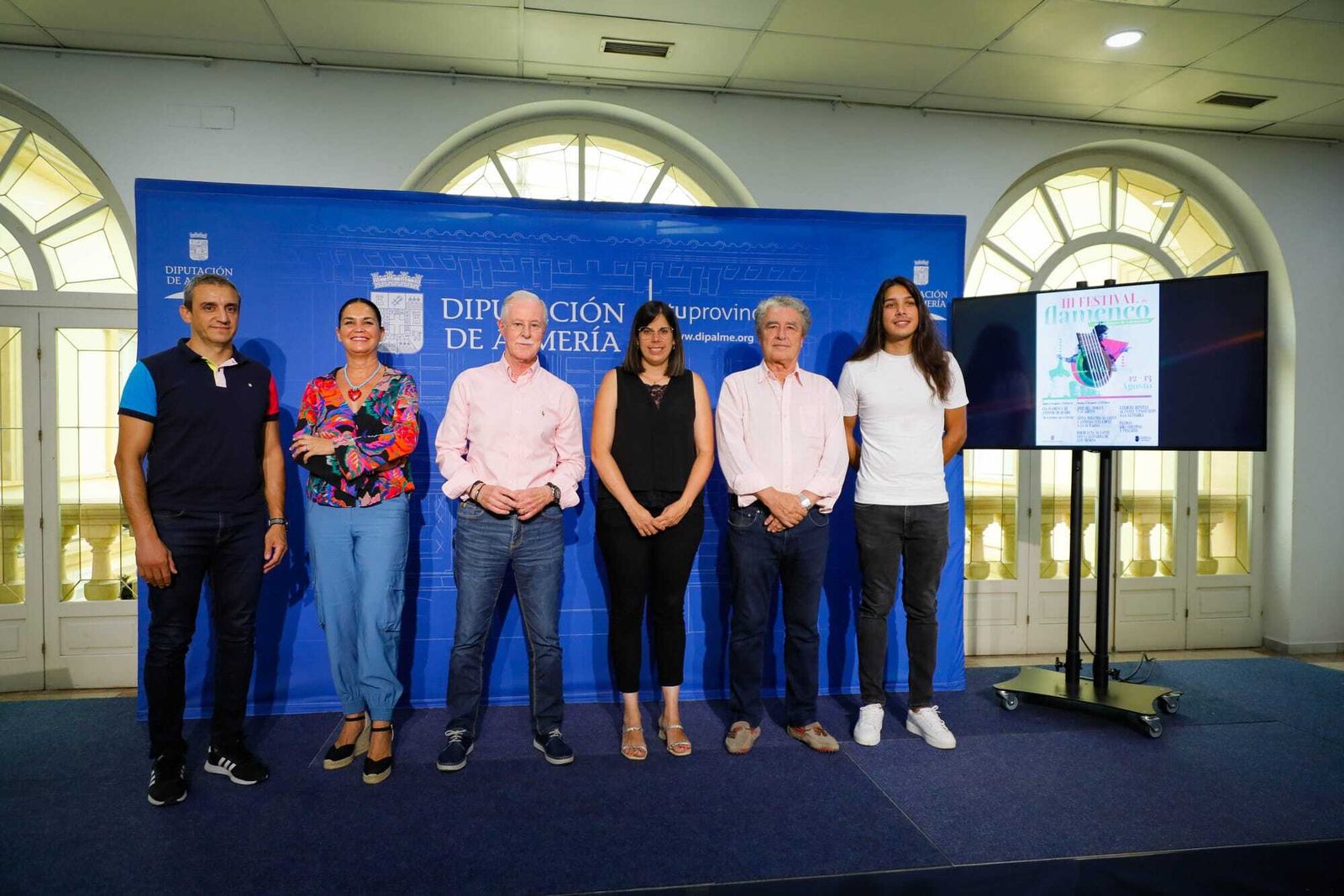 Presentación del Festival de Flamenco de los Hornos de Calcinación de Lucainena en la Diputación.