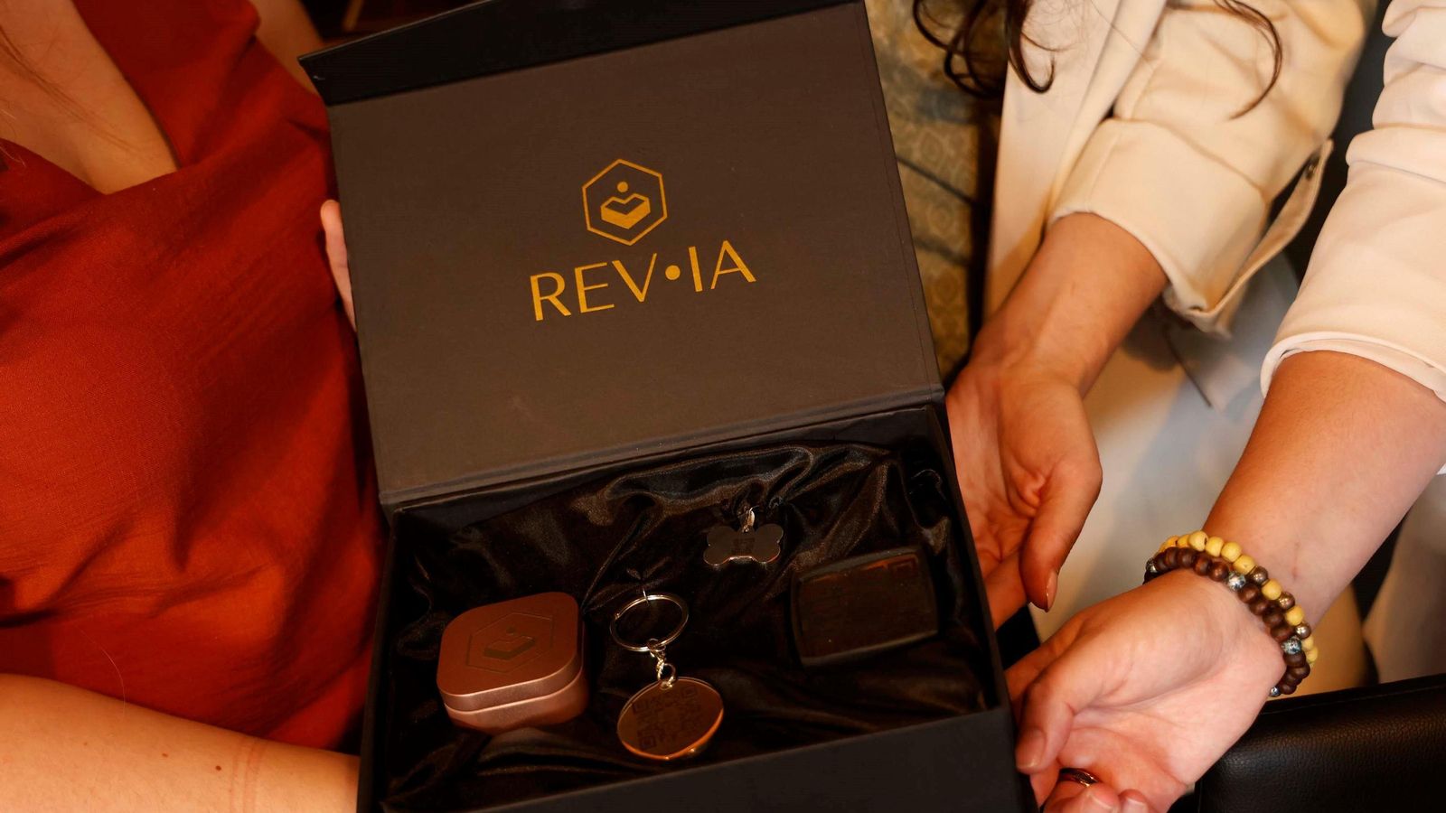 Presentación de uno de los lotes de Revia, el nuevo proyecto de Gibraldrone