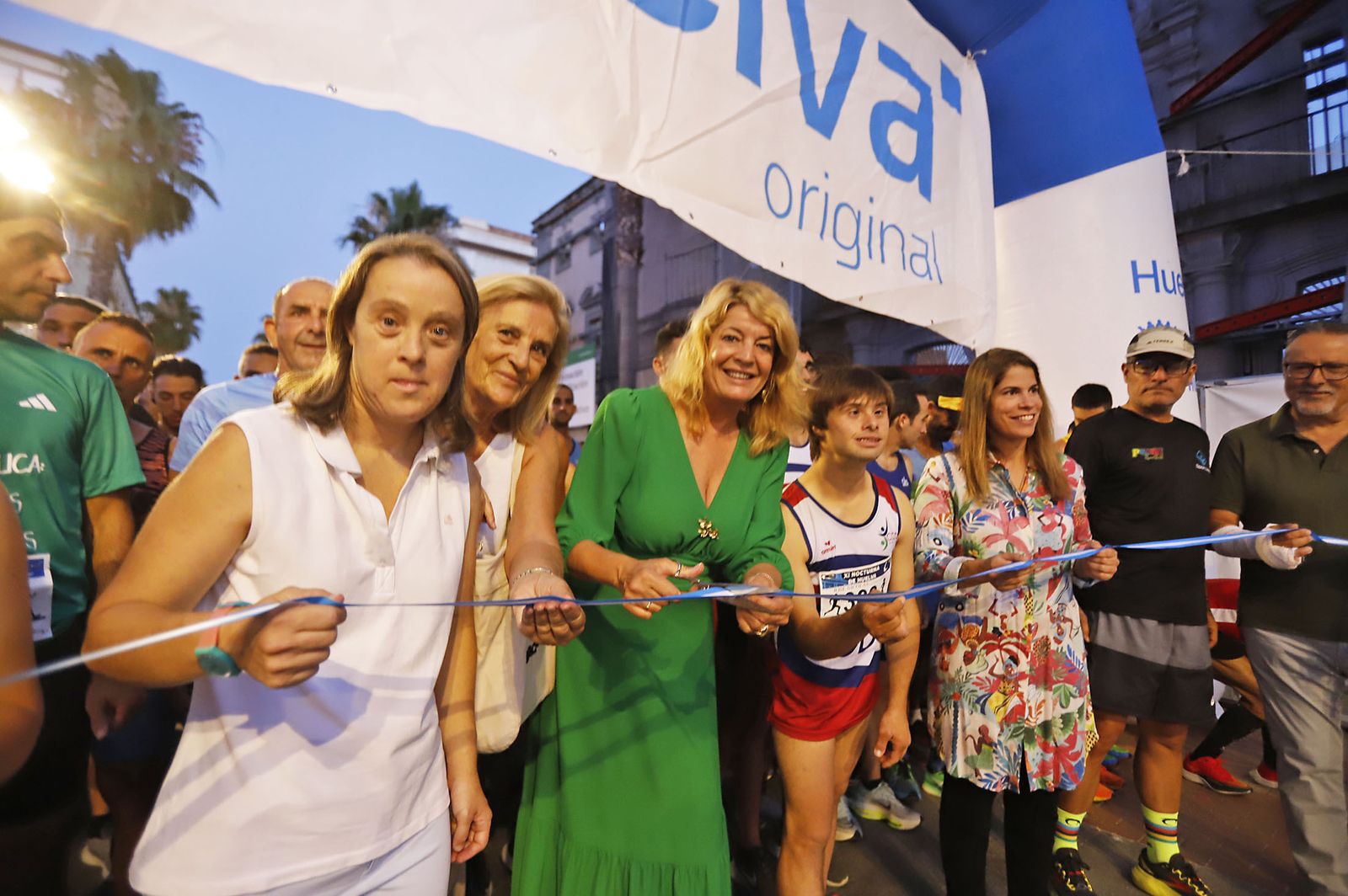 Imágenes de la Carrera Nocturna de Huelva