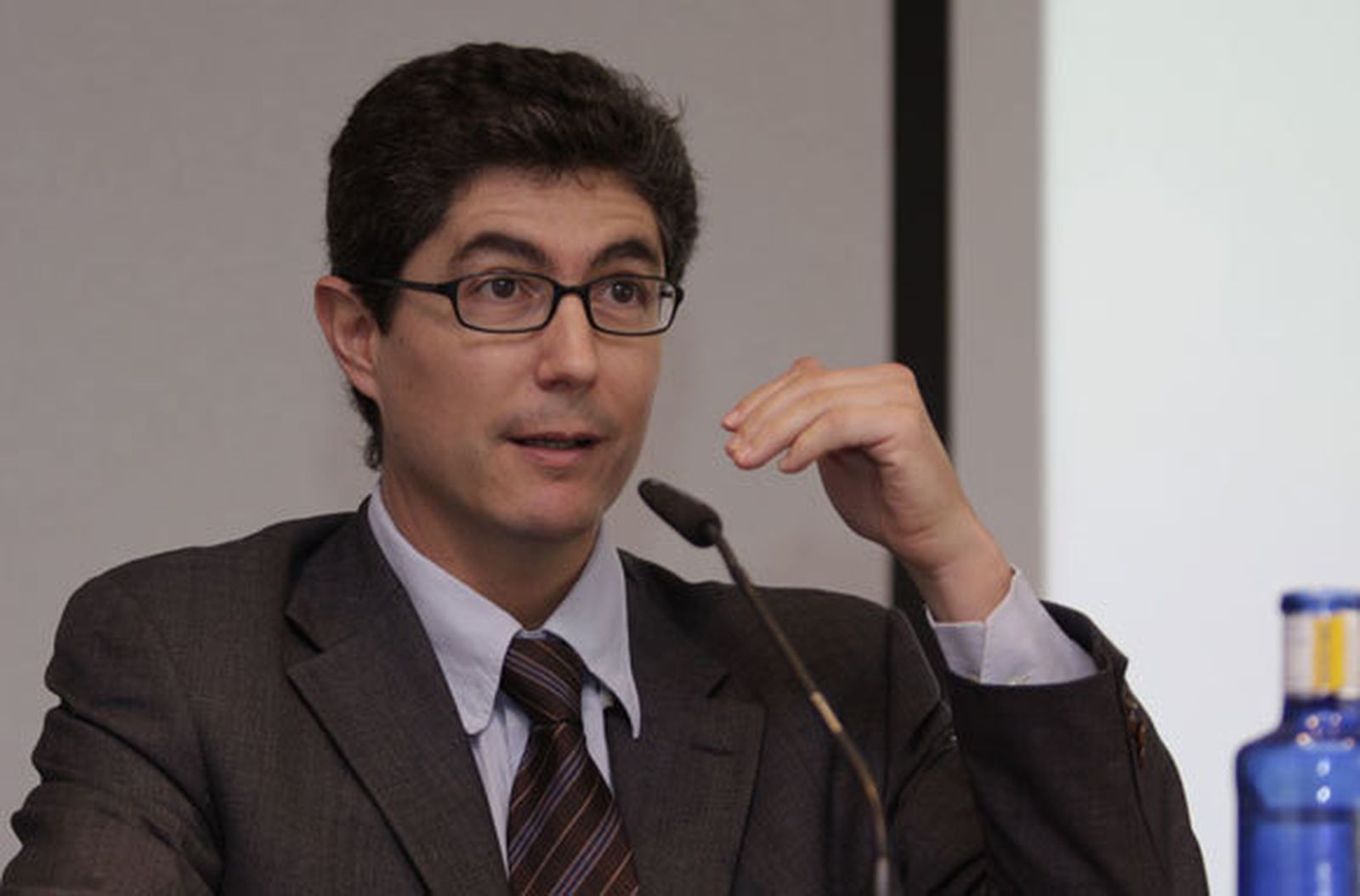 Fernando Trías de Bes gana el XXXII Premio Espasa