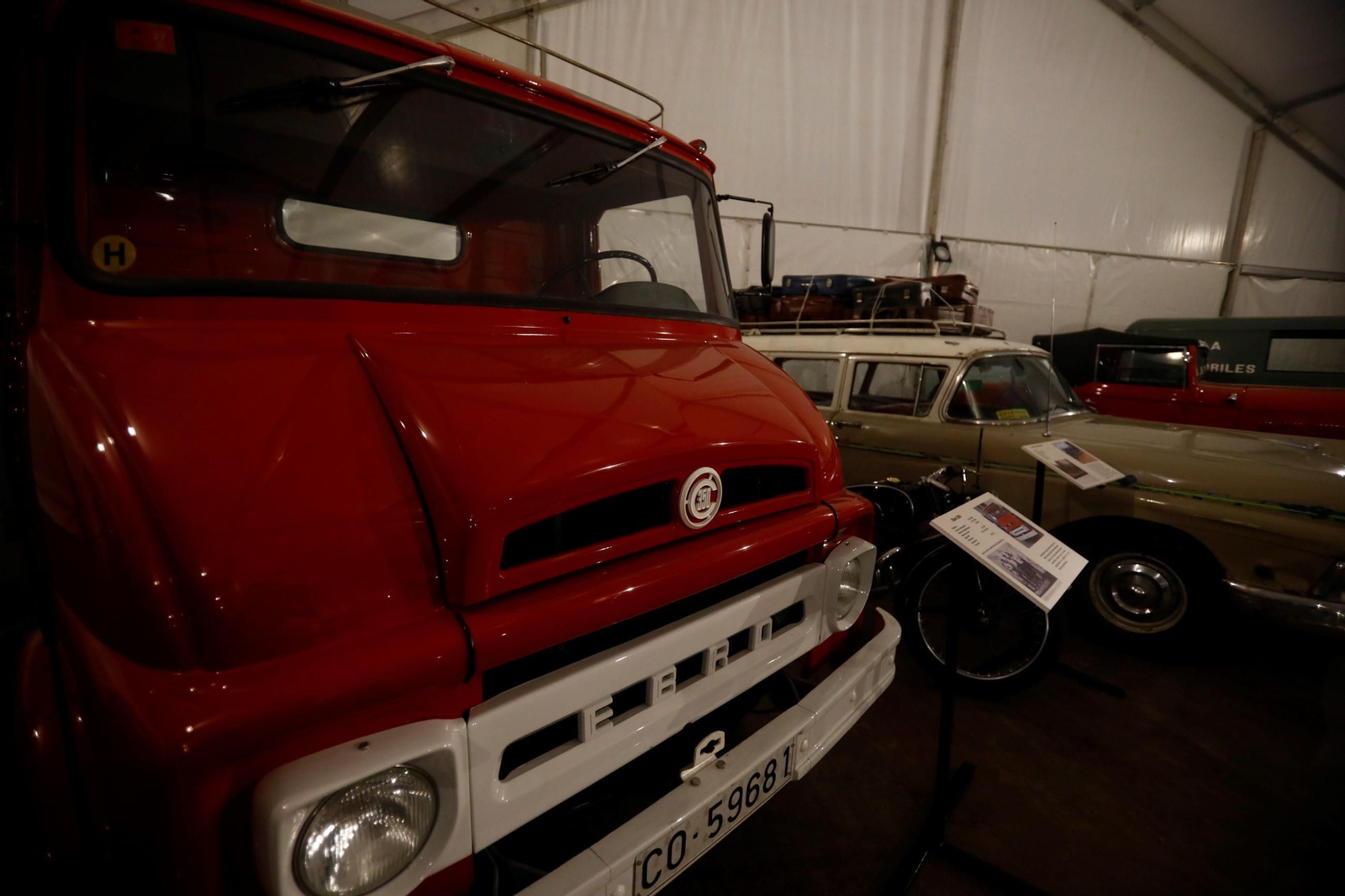 Un paseo en imágenes por la Exposición de la Historia del Automovilismo en Córdoba