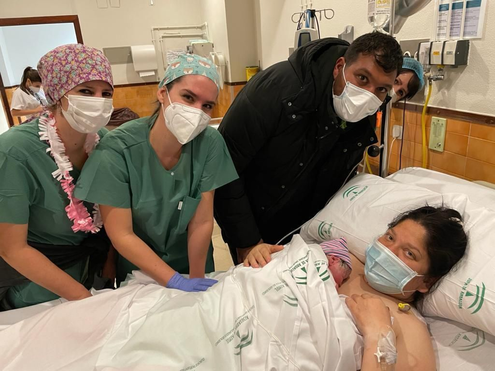 Rocío nació en el Virgen de las Nieves.