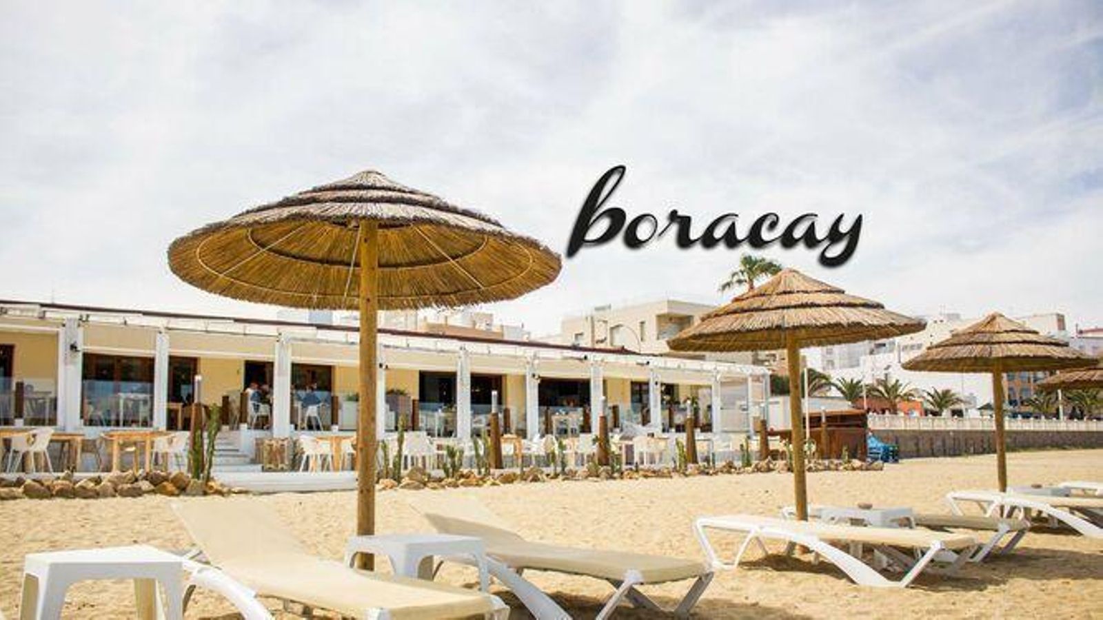Boracay, un Beach Club en la playa de Garrucha