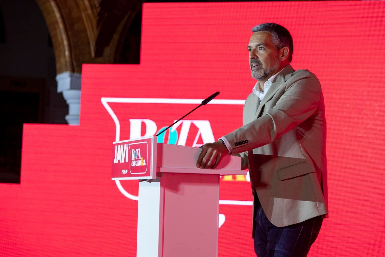 El alcaldable del PSOE y actual regidor de Rota, Javier Ruiz, en la presentación de la candidatura socialista el pasado jueves.