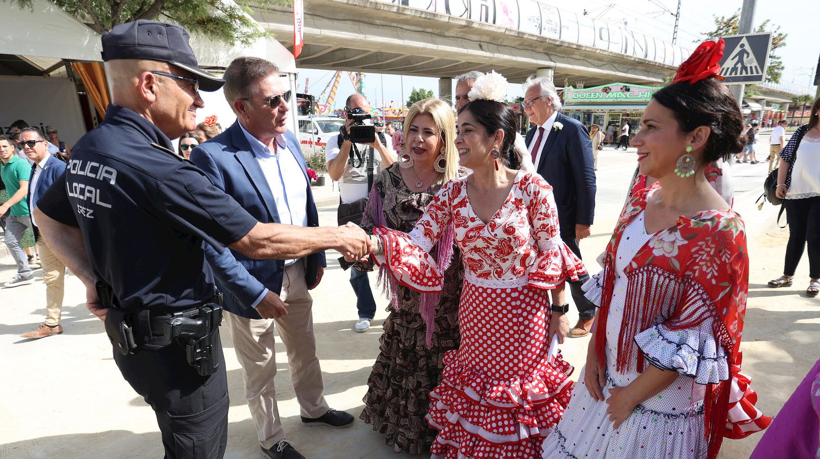 La ministra Carolina Darias se pasea por la Feria de Jerez