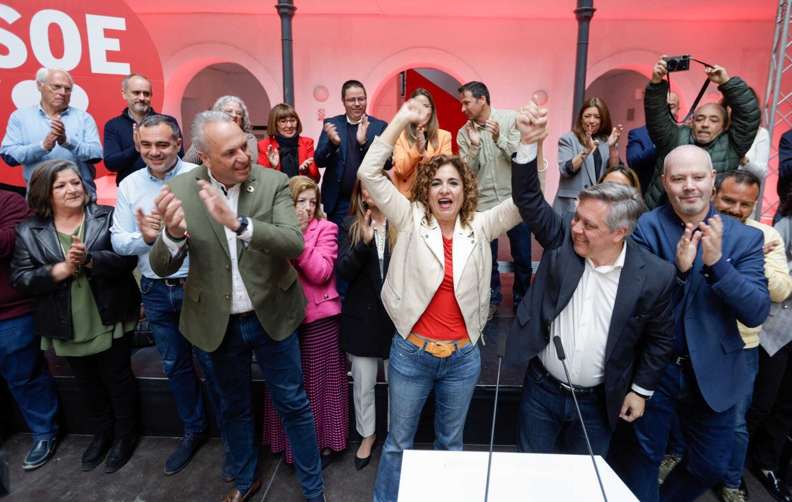 María Jesús Montero, en Cádiz, en el acto de apoyo al candidato del PSOE a la Alcaldía, Óscar  Torres
