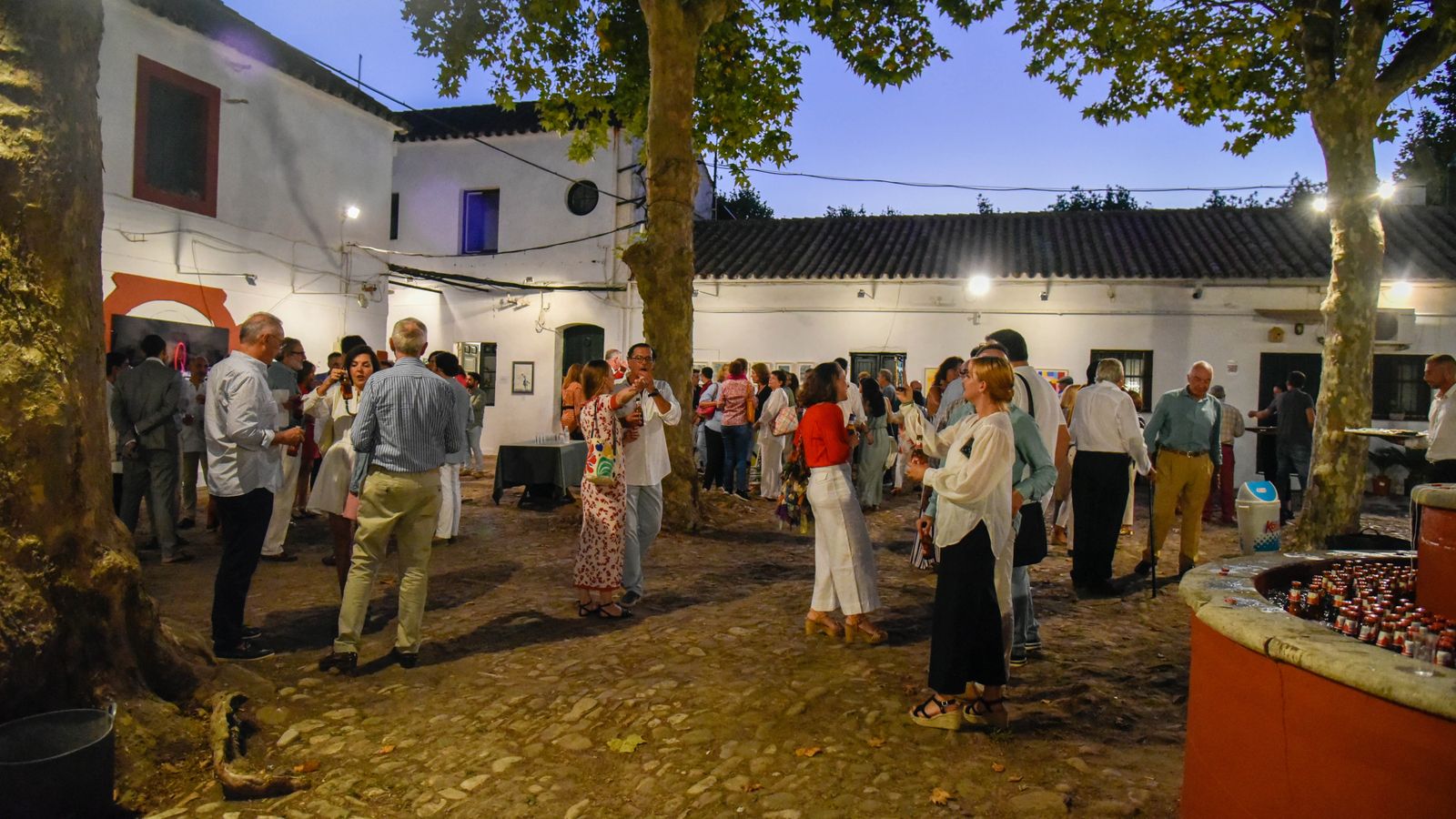 En los patios del cortijo se vivió un gran ambiente