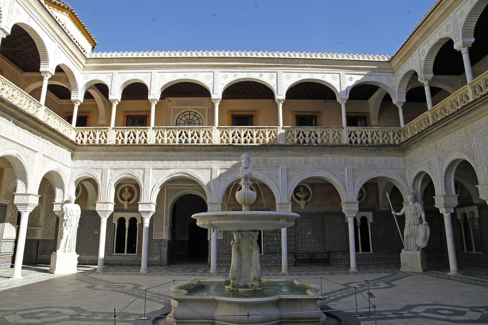 El interior de la casa de Pilatos.