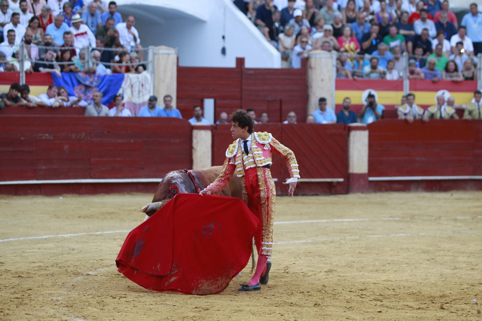 La despedida del torero Enrique Ponce de la Feria de Almería 2024, en imágenes