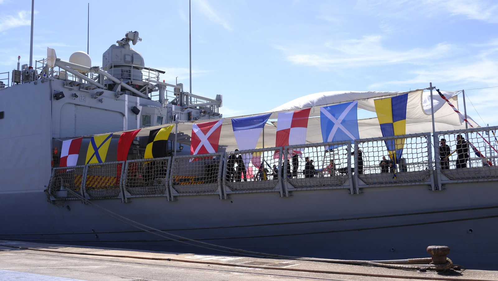 La Fragata Navarra de la Armada Española, visita Almería, en imágenes