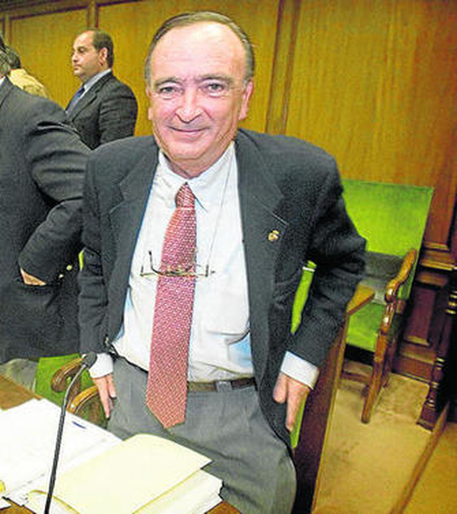 Enrique Arance en su etapa como parlamentario andaluz.