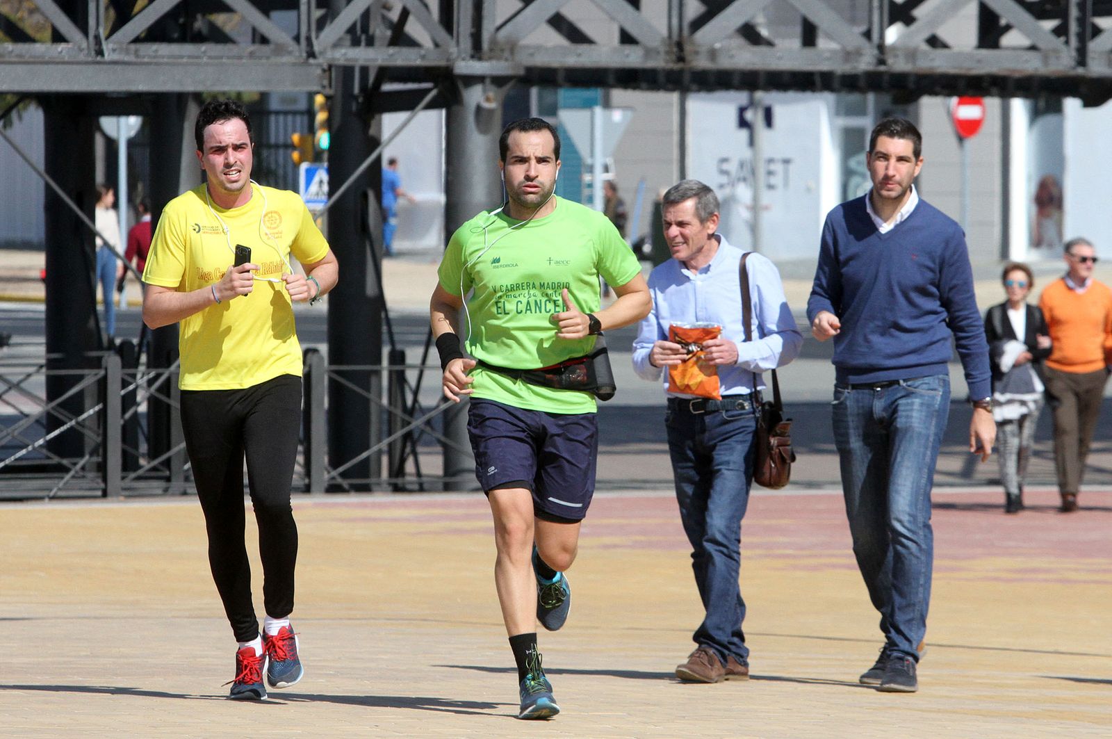 Ambiente primaveral en el día de Andalucía, en imágenes
