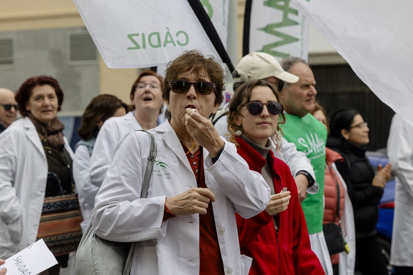 Las imágenes de la manifestación de médicos en Cádiz