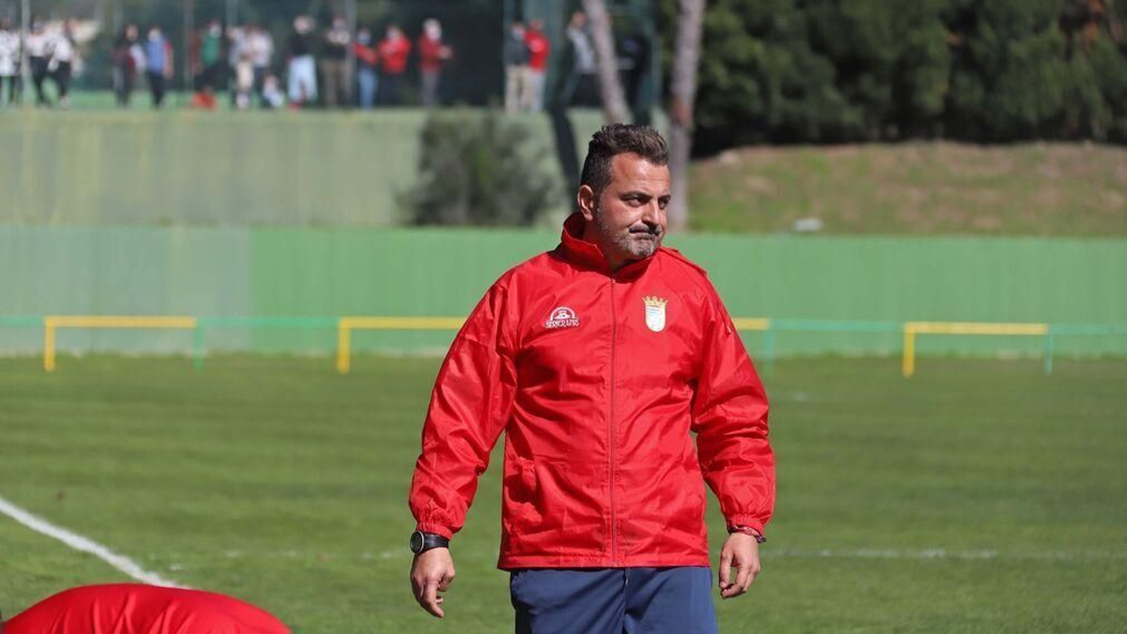 Jesús Poveda, en su último partido como entrenador del Xerez CD.