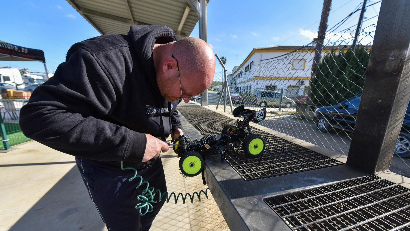 Las fotos del Campeonato Andaluz de coches de radio control en el circuito RC 'El Estrecho' en San Roque