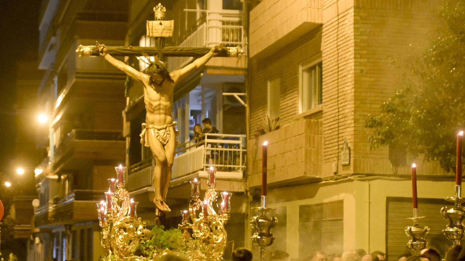 Fotogalería: Vía Crucis Hermandad de la Sagrada Lanzada 2025