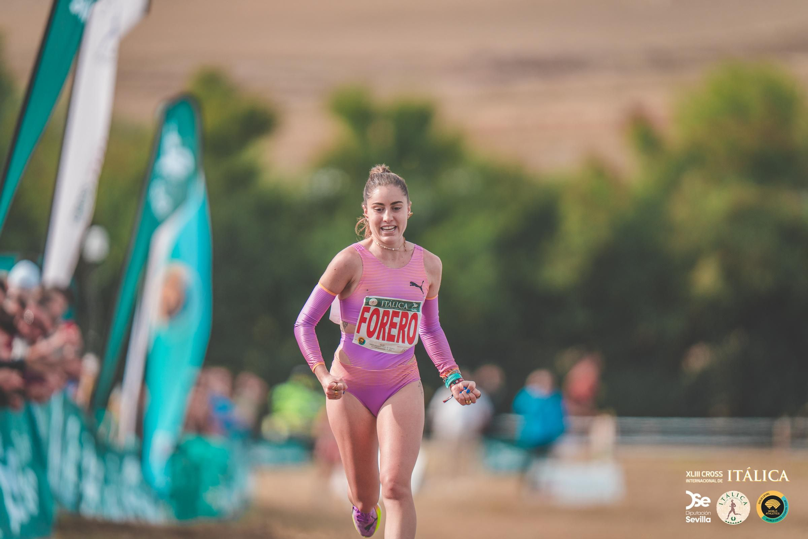 Búscate en las fotos del Cross de Itálica 2025 | 11