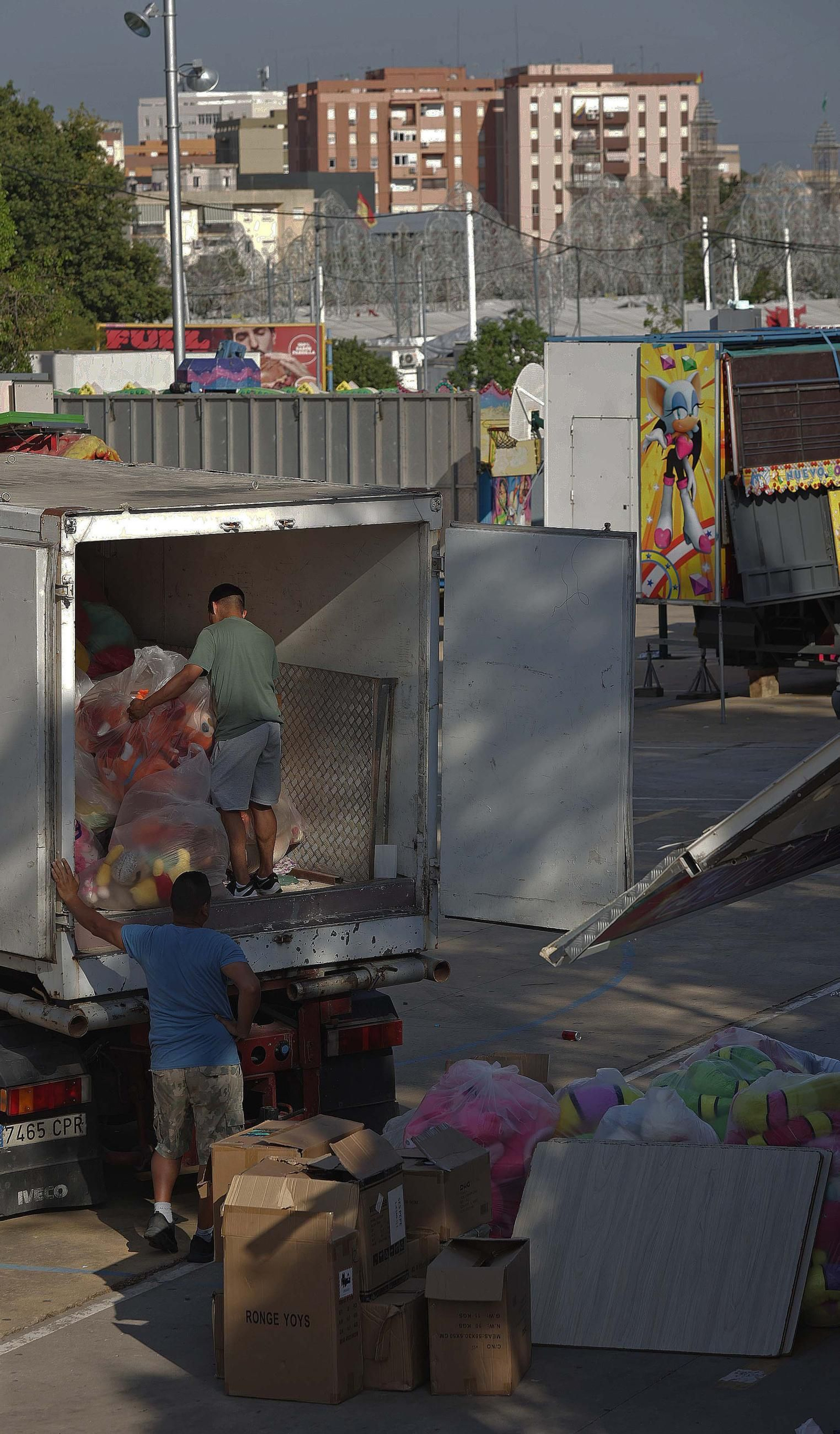Fotos del desmontaje de la Feria Real de Algeciras