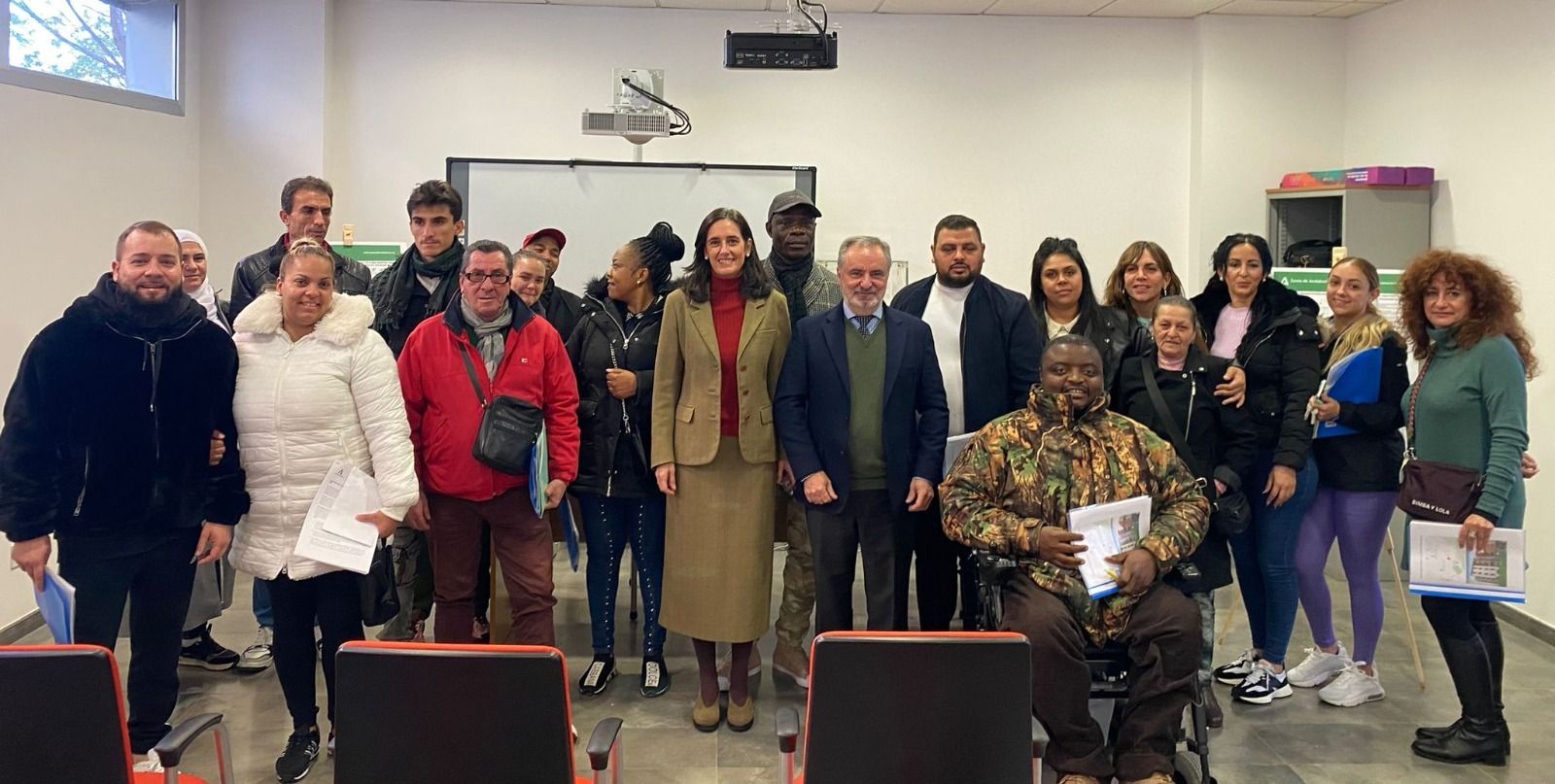 11 familias en situación de vulnerabilidad y la Asociación Provivienda son los beneficiarios.