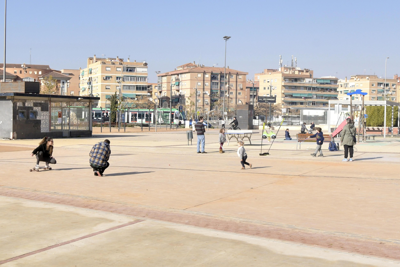 Así han sido los juegos de los niños de Granada con los regalos de los Reyes Magos