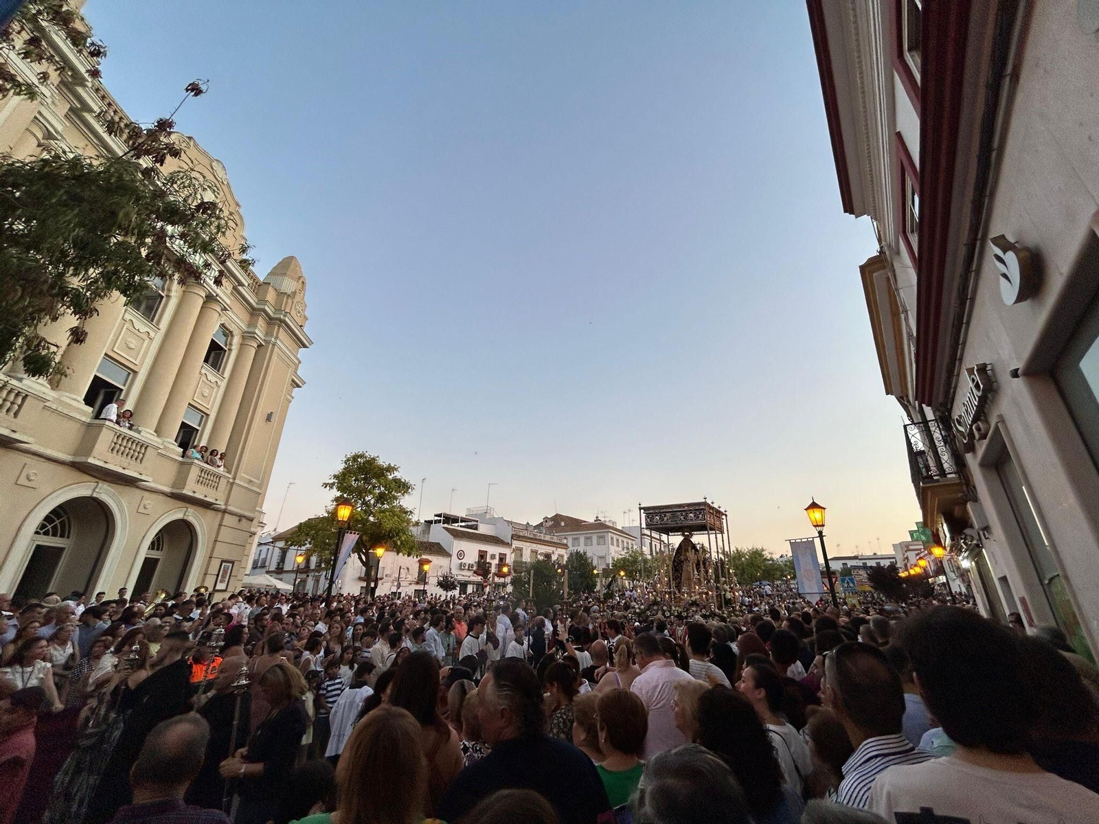 La Magna Mariana de Carmona, en imágenes