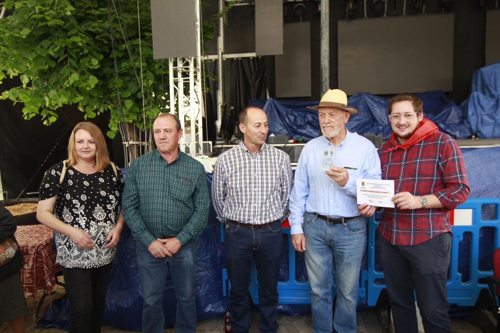 Imágenes de las Fiestas de Abrucena: concurso de mostos, encierro infantil y migas populares