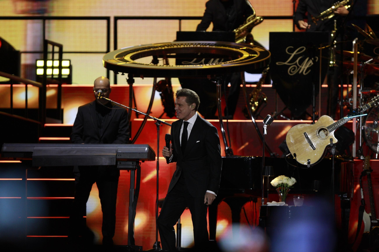 Luis Miguel encandila en su concierto de Roquetas de Mar, en imágenes