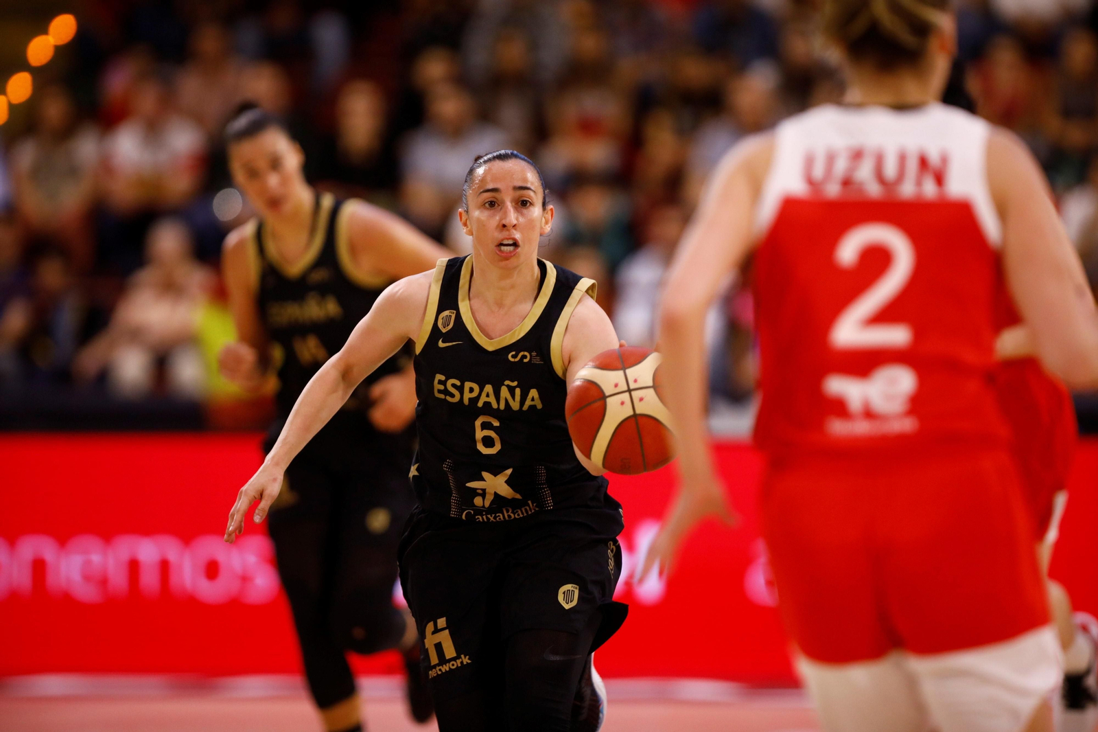 Las mejores fotos del triunfo de la selección española femenina de baloncesto sobre Turquía en Córdoba